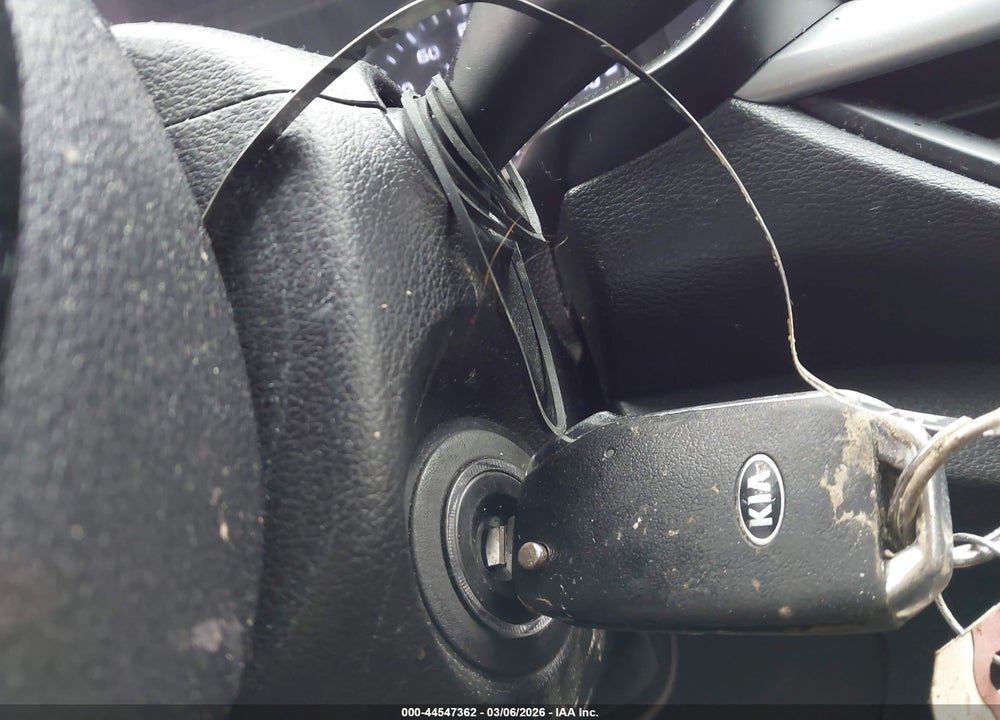 2021 KIA FORTE LXS VIN: 3KPF24AD8ME267574