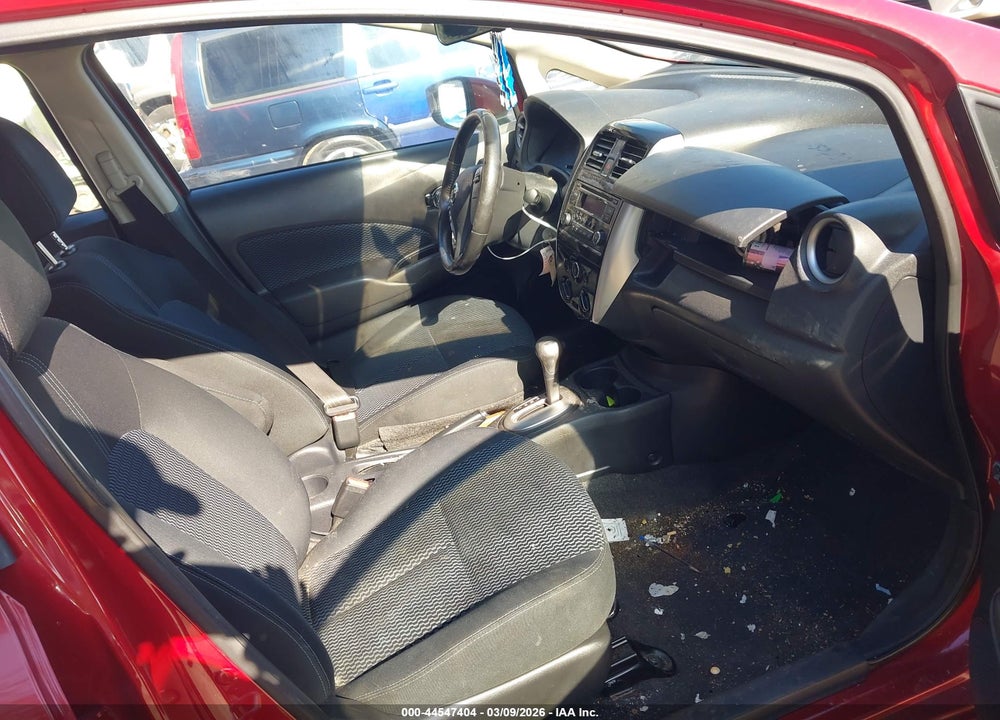 2015 NISSAN VERSA NOTE VIN: 3N1CE2CP2FL422580