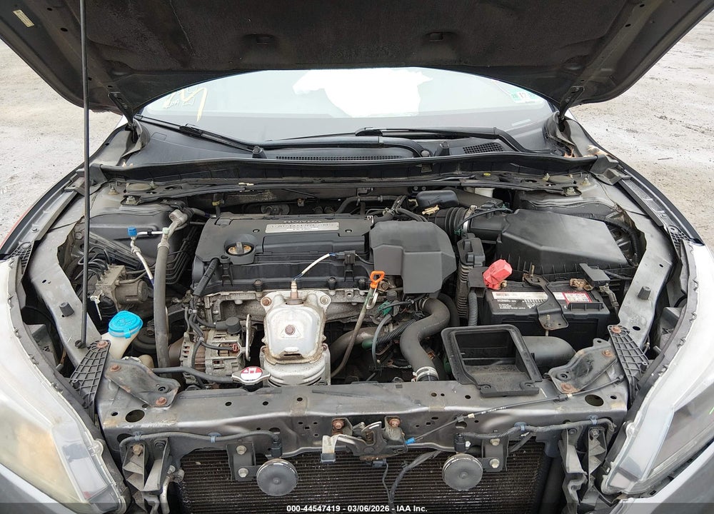 2013 HONDA ACCORD EX VIN: 1HGCR2F73DA066739
