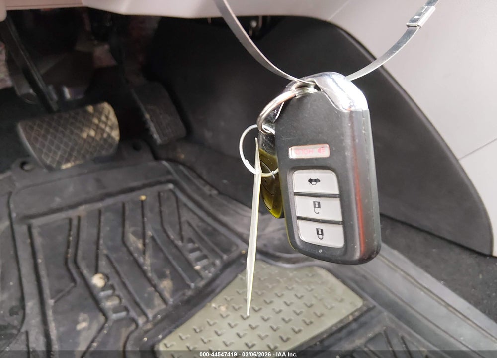 2013 HONDA ACCORD EX VIN: 1HGCR2F73DA066739