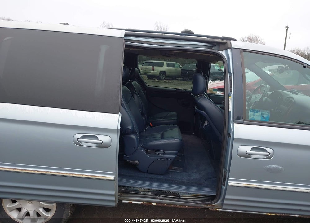 2003 CHRYSLER TOWN & COUNTRY LXI VIN: 2C4GP54L13R276337