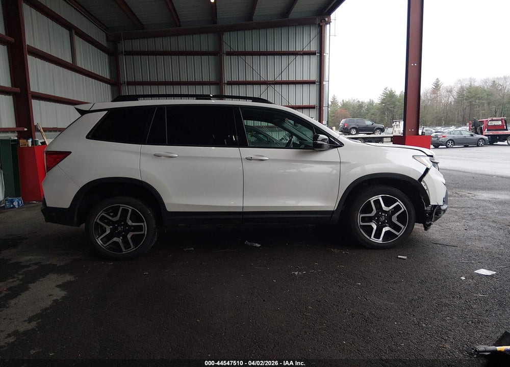 2022 HONDA PASSPORT AWD ELITE VIN: 5FNYF8H08NB013723