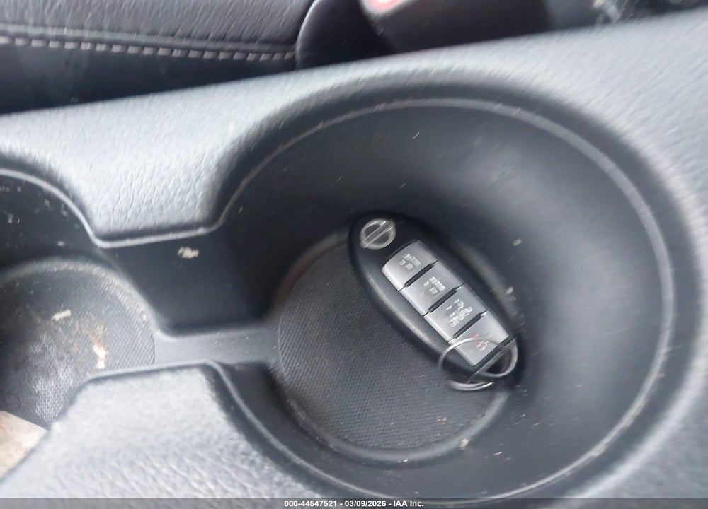 2015 NISSAN SENTRA SR VIN: 3N1AB7AP7FY338466