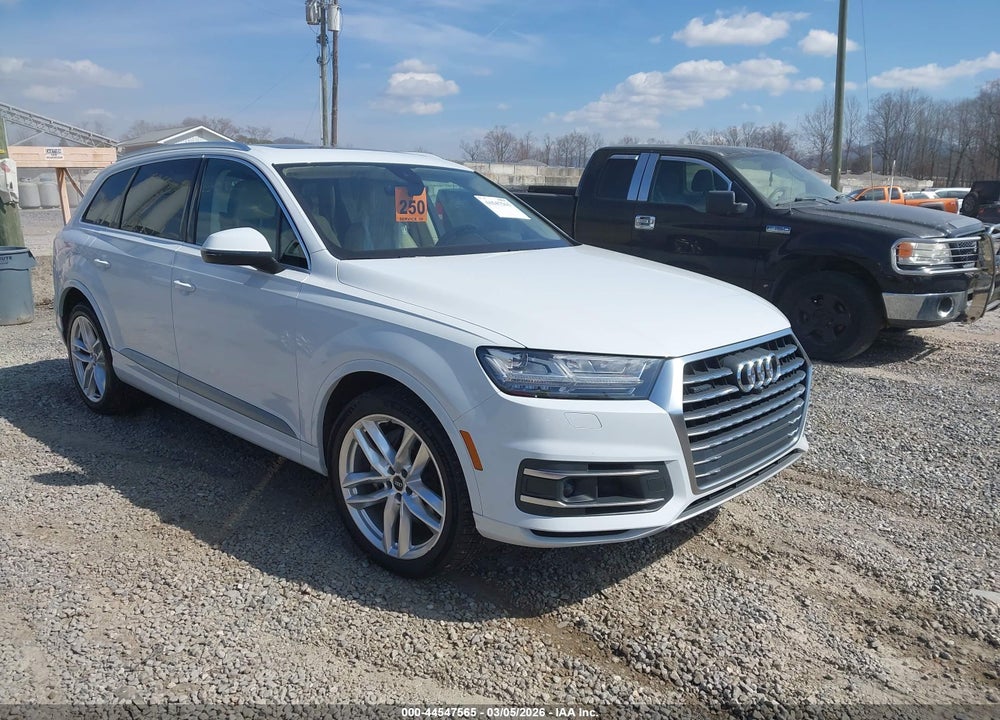 2018 AUDI Q7 3.0T PREMIUM VIN: WA1VAAF79JD048016