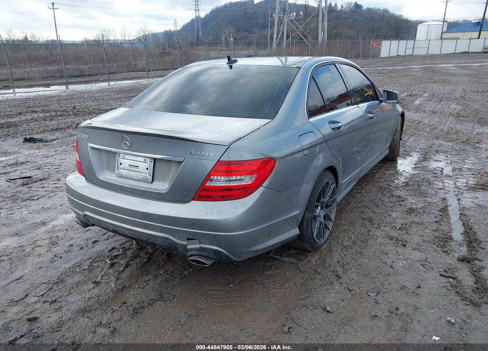 2014 MERCEDES-BENZ C 300 SPORT 4MATIC VIN: WDDGF8AB8EG220387