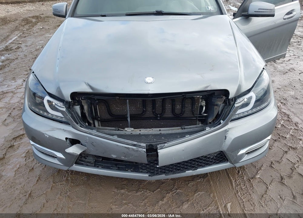 2014 MERCEDES-BENZ C 300 SPORT 4MATIC VIN: WDDGF8AB8EG220387