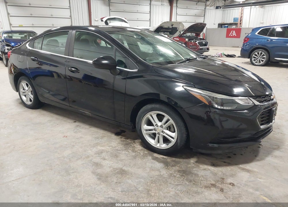 2018 CHEVROLET CRUZE LT AUTO VIN: 1G1BE5SM1J7185779