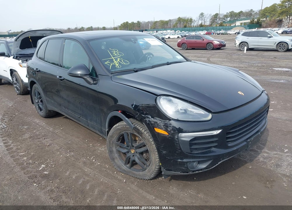 2016 PORSCHE CAYENNE VIN: WP1AA2A2XGLA08577