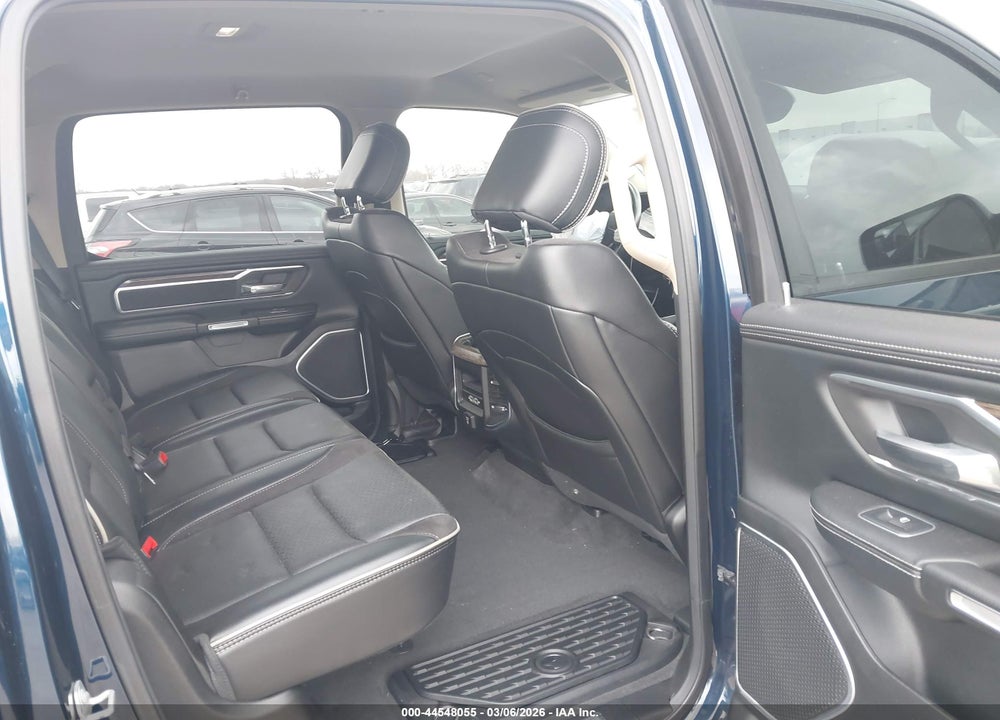 2020 RAM 1500 LAIE  4X4 5'7 BOX VIN: 1C6SRFJT4LN204311