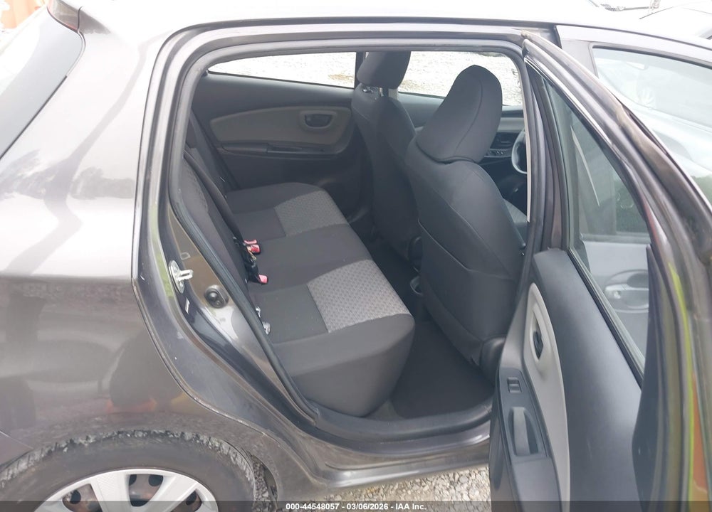 2015 TOYOTA YARIS L VIN: VNKKTUD38FA036802