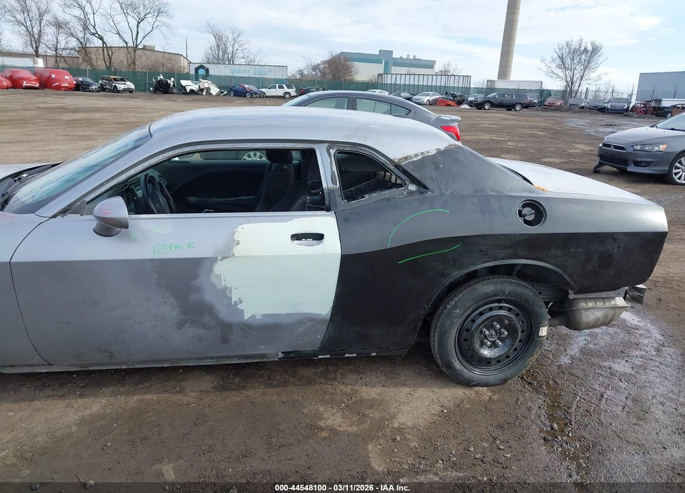 2017 DODGE CHALLENGER SXT VIN: 2C3CDZAGXHH600716