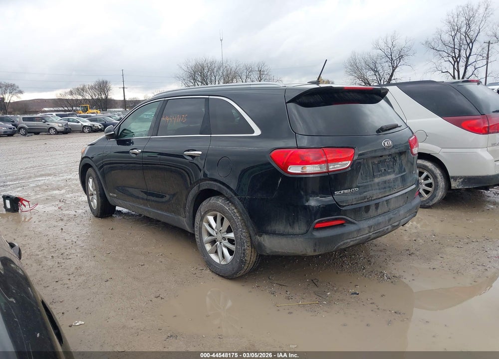 2016 KIA SORENTO 3.3L LX VIN: 5XYPGDA53GG107463