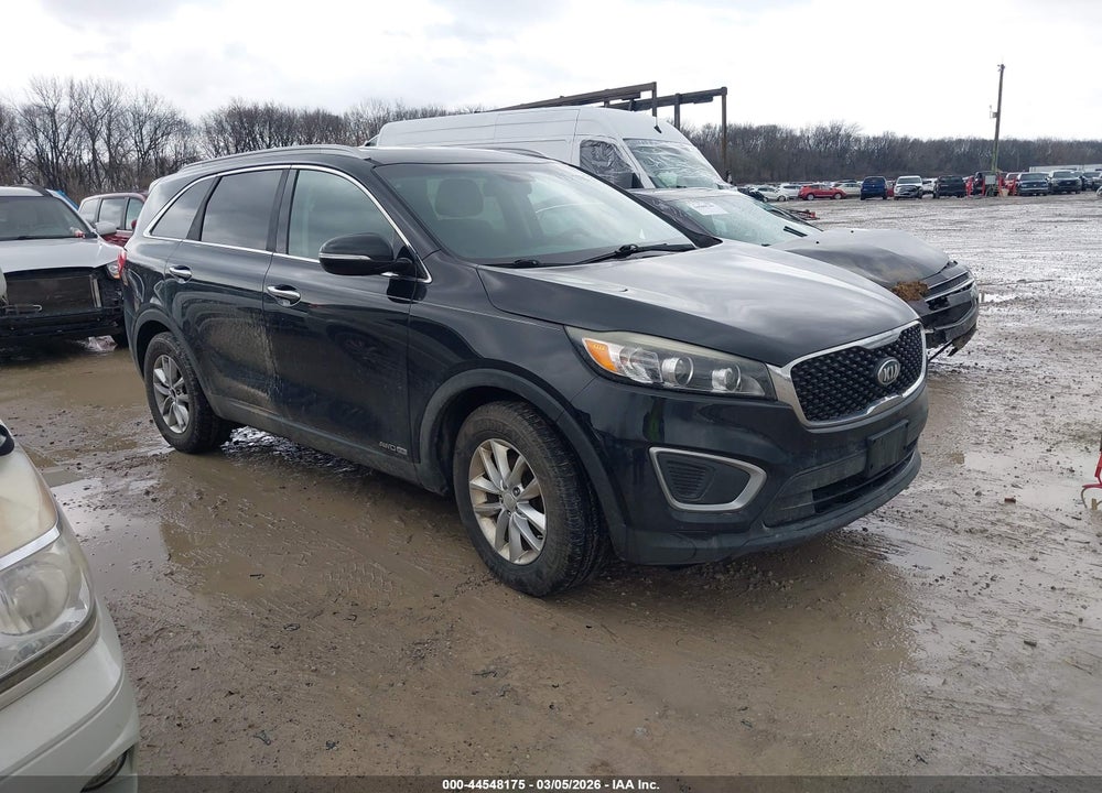 2016 KIA SORENTO 3.3L LX VIN: 5XYPGDA53GG107463
