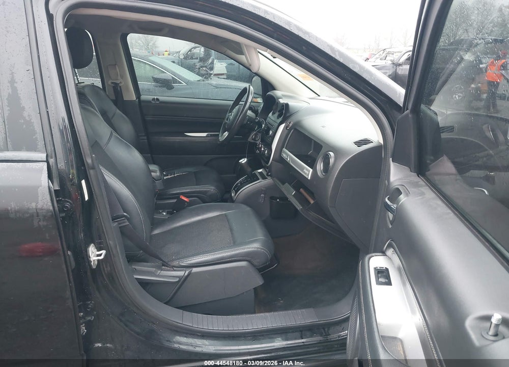 2017 JEEP COMPASS LATITUDE 4X4 VIN: 1C4NJDEB9HD104737