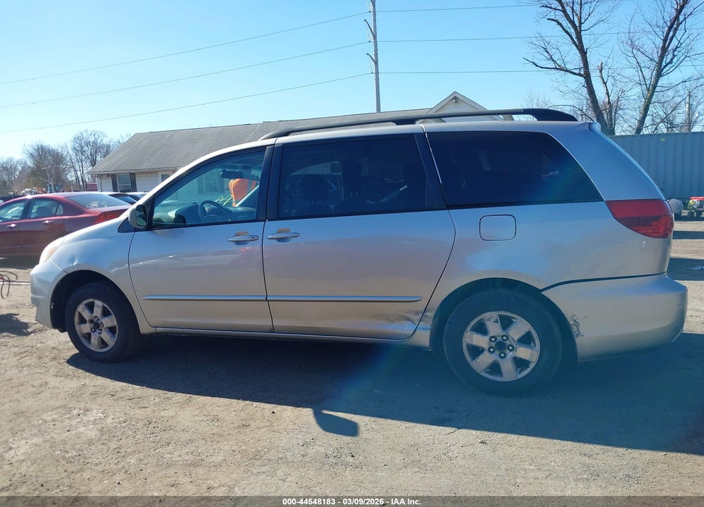 2004 TOYOTA SIENNA XLE VIN: 5TDZA22C34S005316