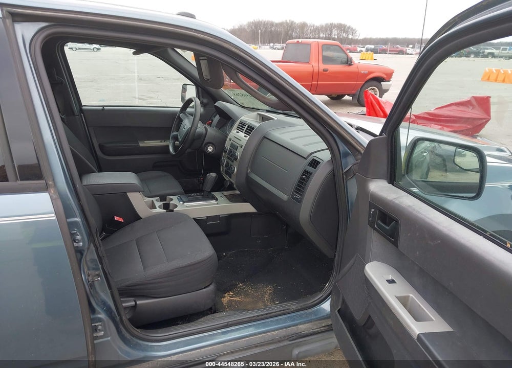 2011 FORD ESCAPE XLT VIN: 1FMCU9D7XBKB52125
