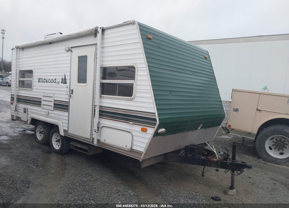 2005 FOREST RIVER WILDWOOD VIN: 4X4TWDU255R333094