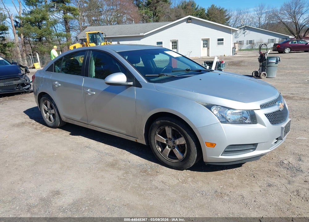 2014 CHEVROLET CRUZE 1LT AUTO VIN: 1G1PC5SB4E7318440