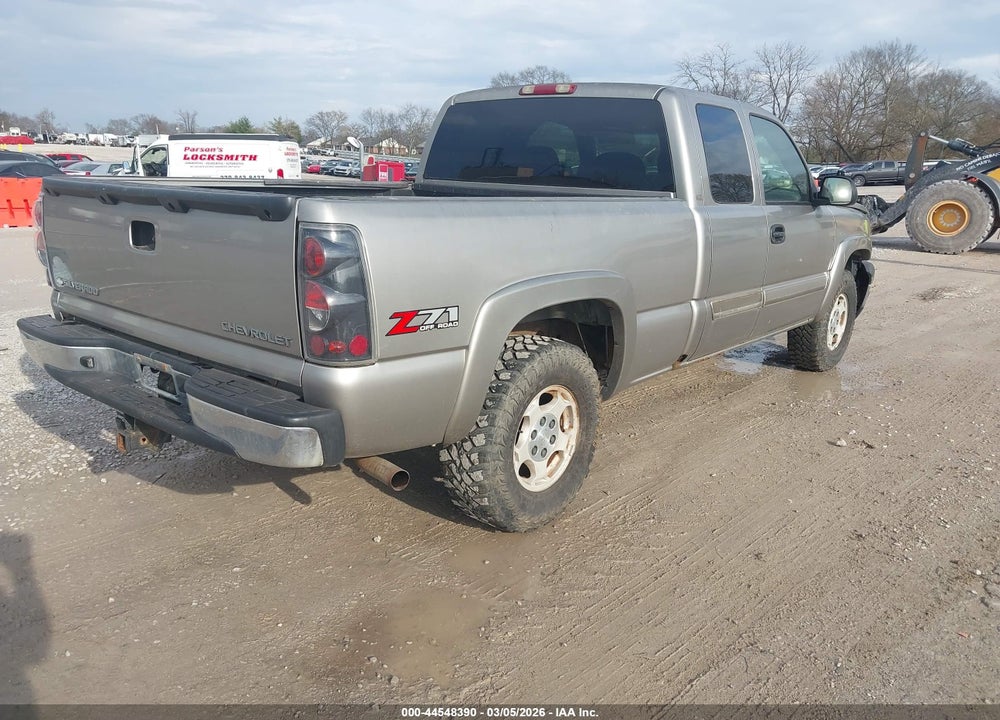 2003 CHEVROLET SILVERADO 1500 LS VIN: 1GCEK19T03E142858