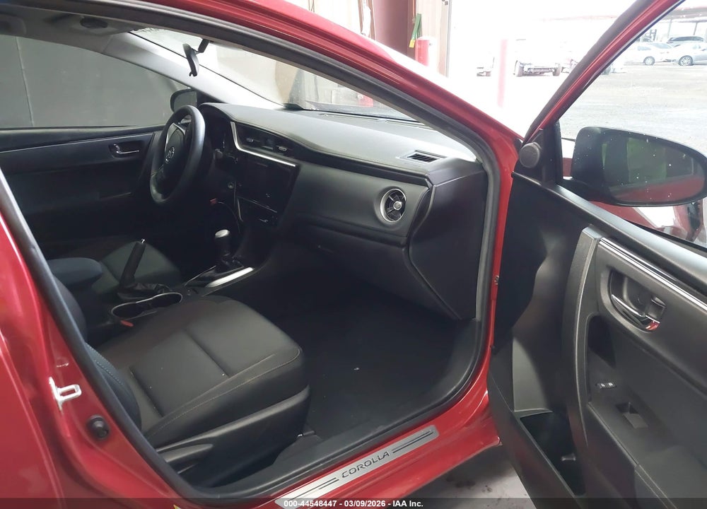 2019 TOYOTA COROLLA LE VIN: 5YFBURHE1KP880507