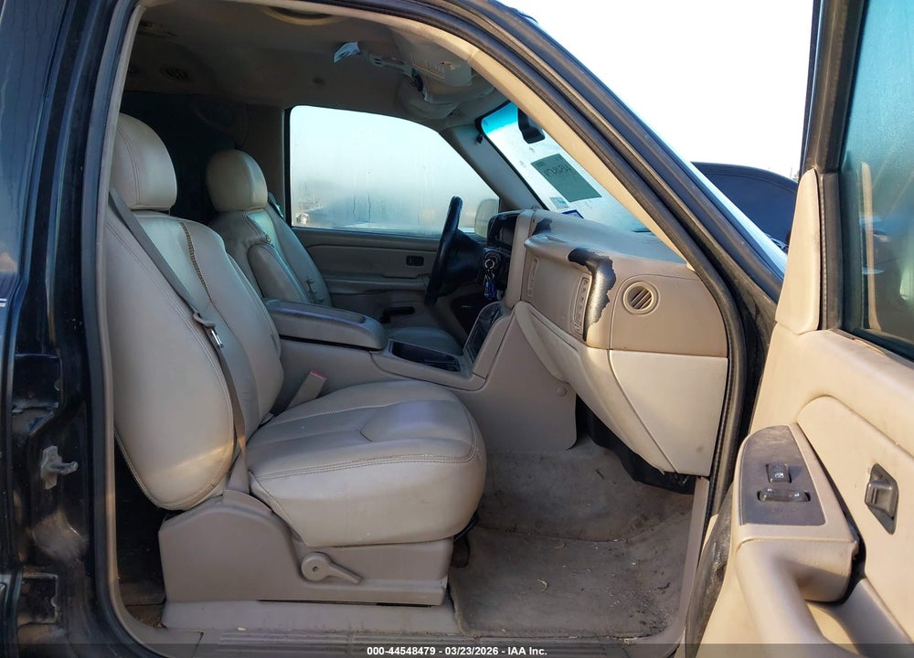 2005 GMC YUKON SLT VIN: 1GKEC13TX5R138919