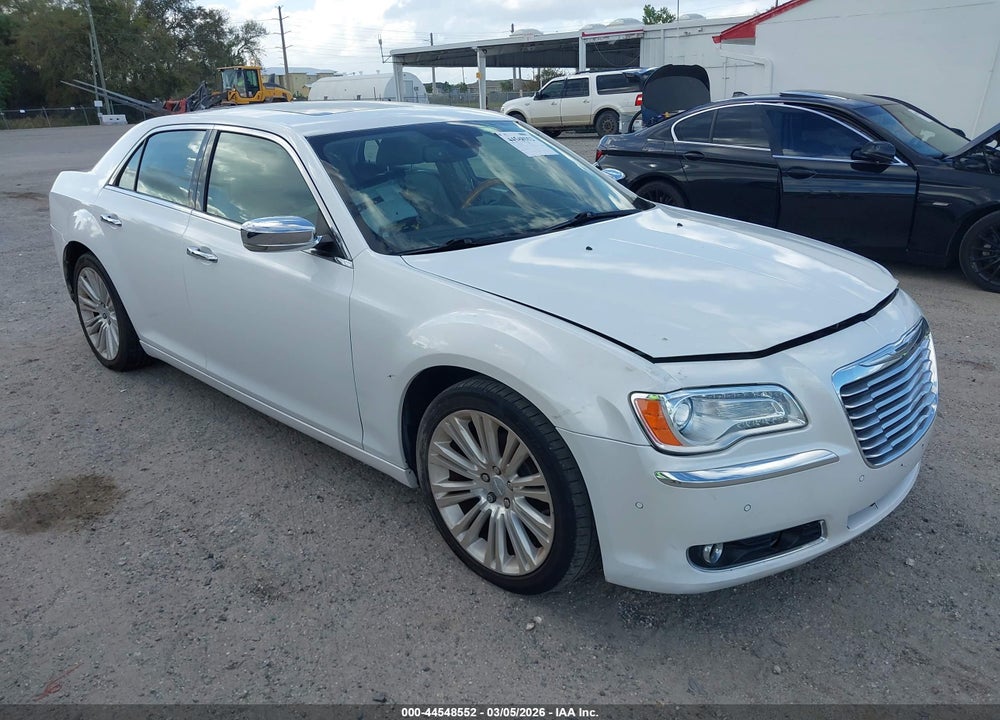 2013 CHRYSLER 300C VIN: 2C3CCAEG8DH559916