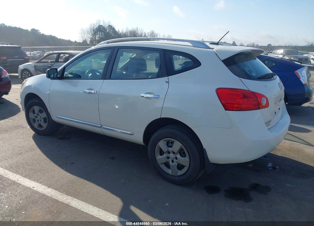 2015 NISSAN ROGUE SELECT S VIN: JN8AS5MT2FW660017