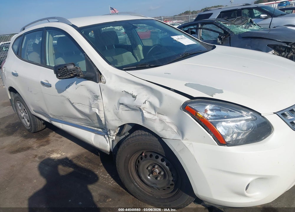 2015 NISSAN ROGUE SELECT S VIN: JN8AS5MT2FW660017
