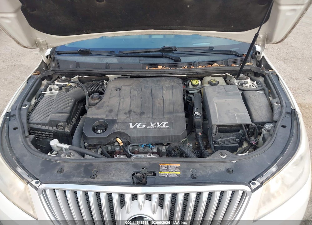 2010 BUICK LACROSSE CXS VIN: 1G4GE5EV0AF175635