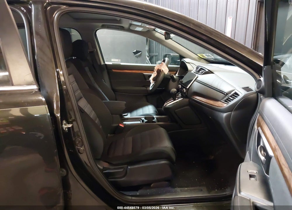 2018 HONDA CR-V EX VIN: 2HKRW2H58JH696631