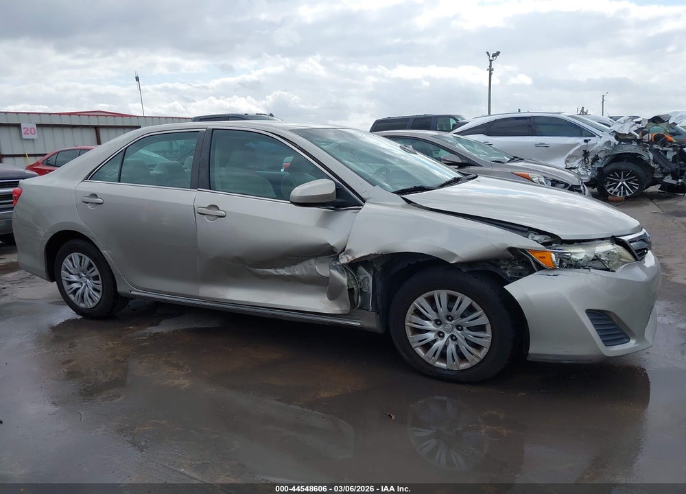 2013 TOYOTA CAMRY LE VIN: 4T4BF1FK5DR335485