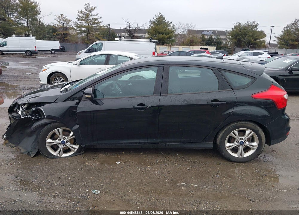 2014 FORD FOCUS SE VIN: 1FADP3K24EL366679