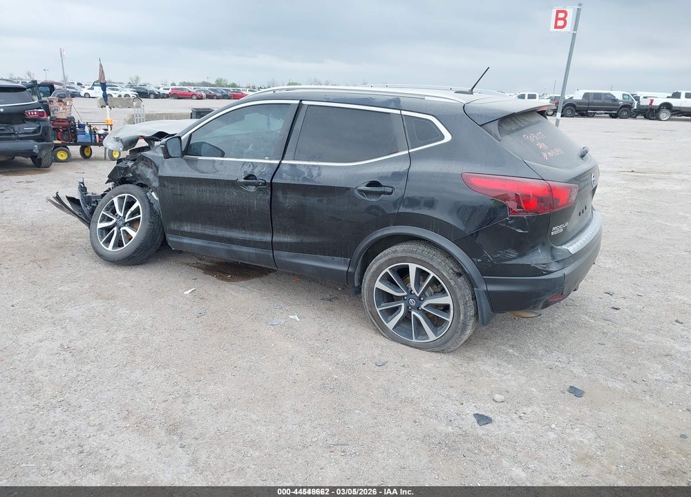 2018 NISSAN ROGUE SPORT SL VIN: JN1BJ1CP2JW104091