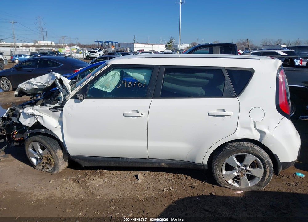 2018 KIA SOUL VIN: KNDJN2A23J7592469