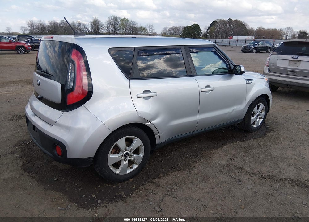 2018 KIA SOUL VIN: KNDJN2A26J7615274