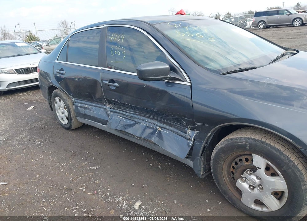 2005 HONDA ACCORD 2.4 LX VIN: 1HGCM56485A084614
