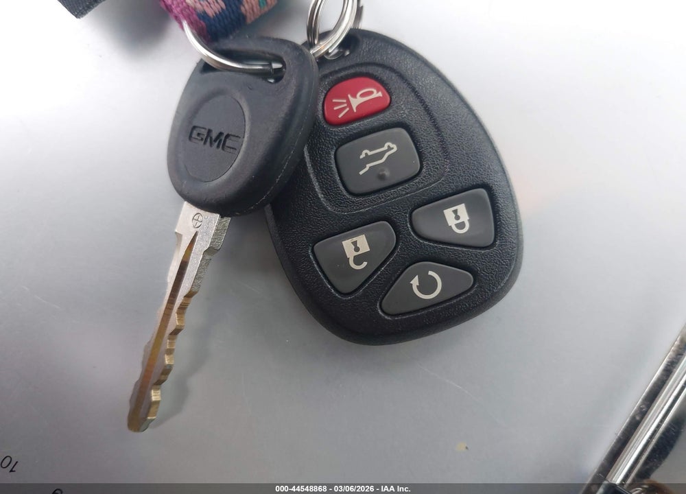2015 GMC ACADIA DENALI VIN: 1GKKVTKD8FJ274811