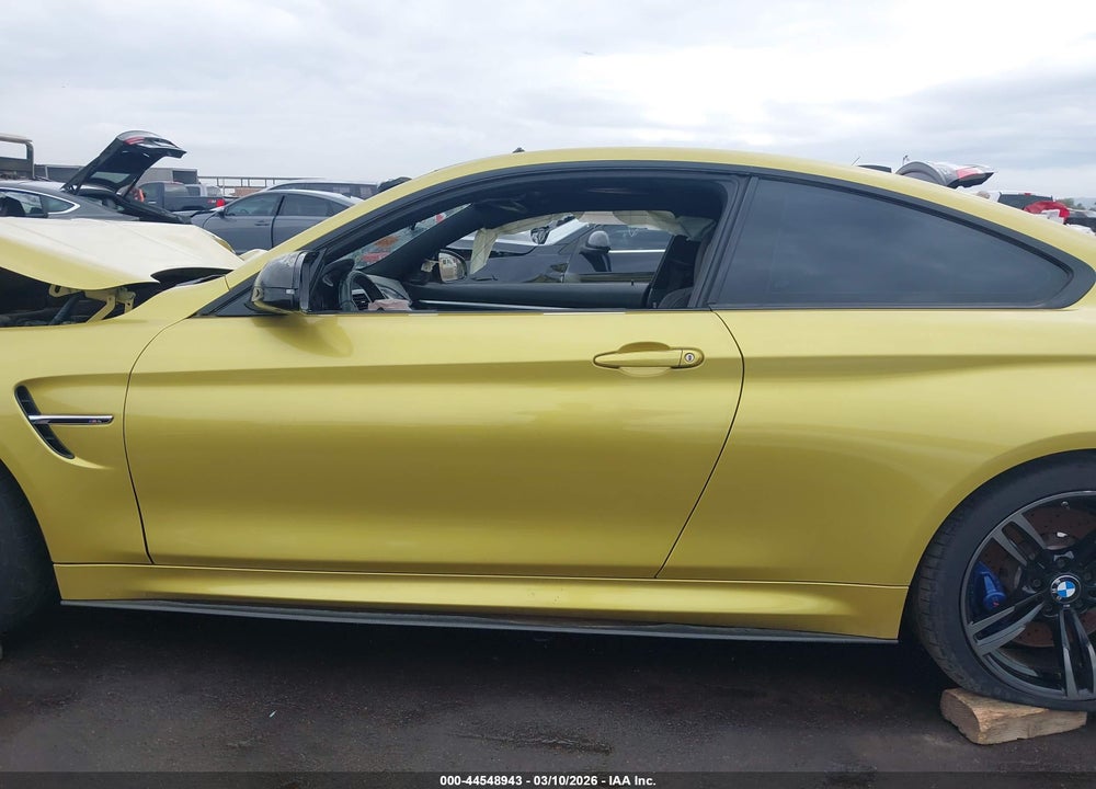 2016 BMW M4 VIN: WBS3R9C53GK336652