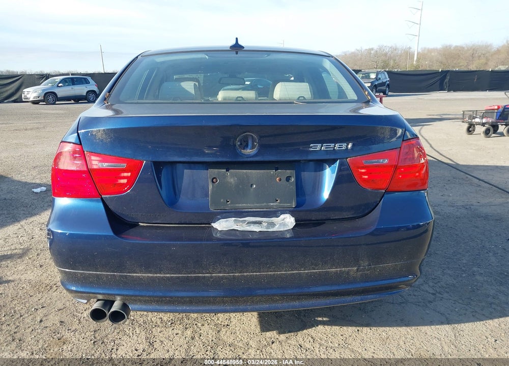 2011 BMW 328I XDRIVE VIN: WBAPK5G59BNN27948
