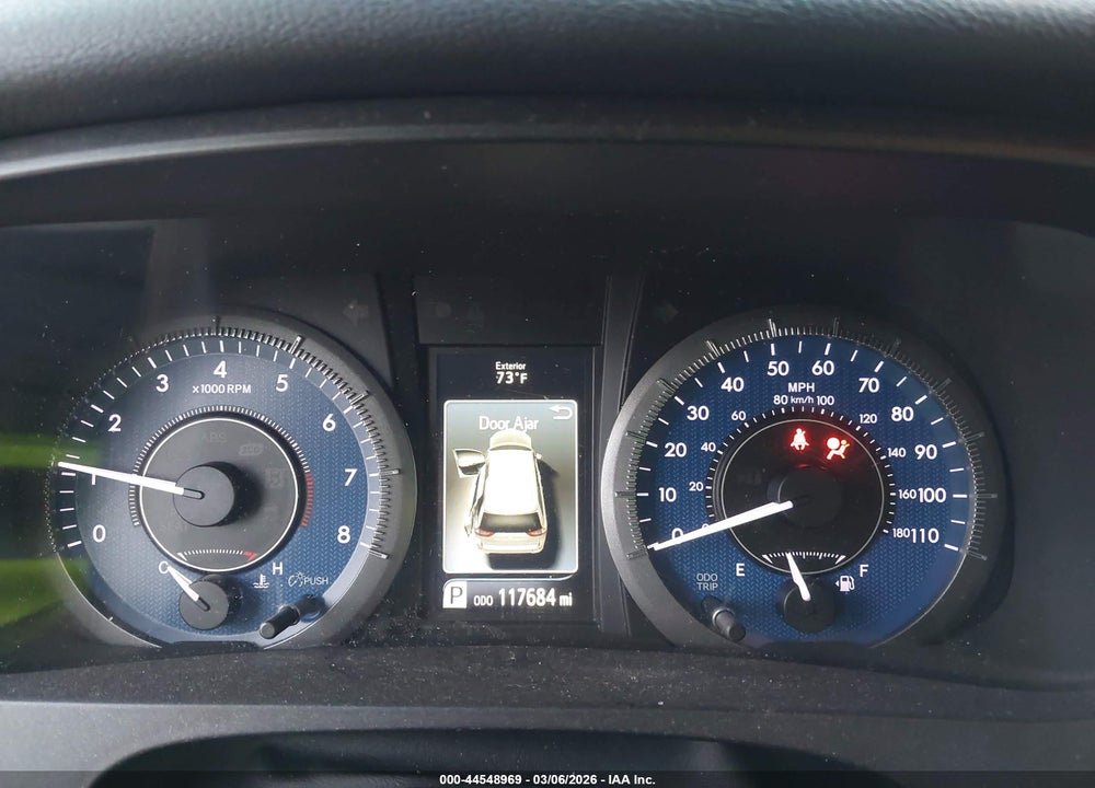 2017 TOYOTA SIENNA XLE PREMIUM 8 PASSENGER VIN: 5TDYZ3DCXHS772562