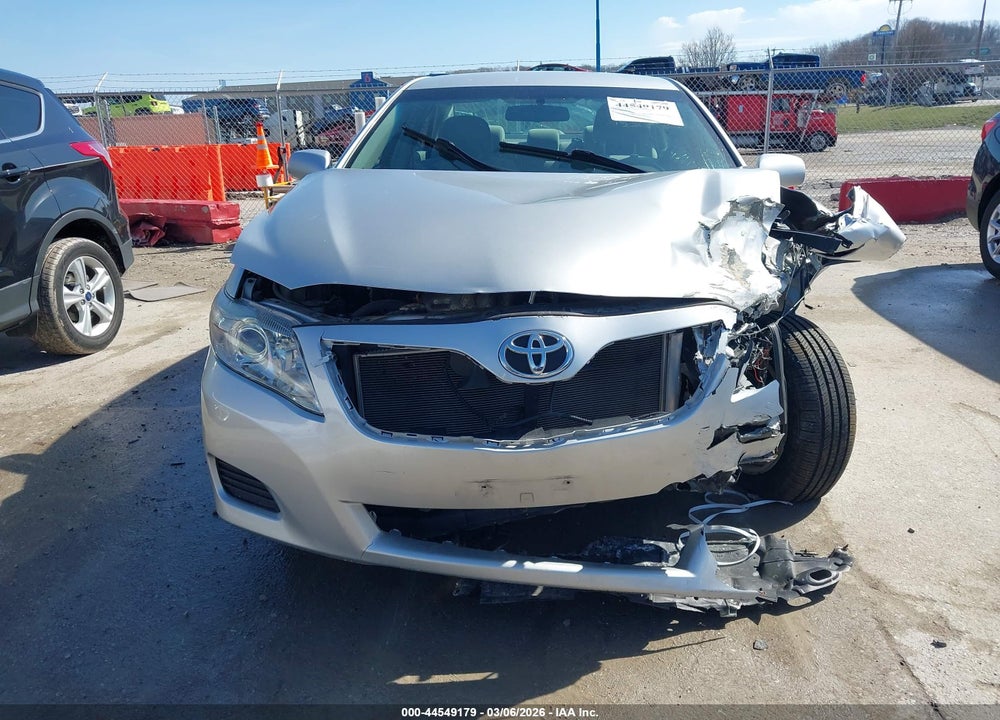 2011 TOYOTA CAMRY LE VIN: 4T1BF3EK5BU766798
