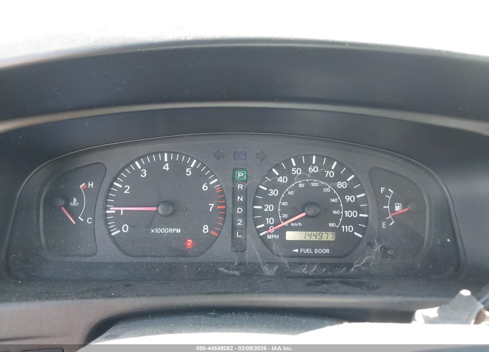 1998 TOYOTA SIENNA LE VIN: 4T3ZF13C6WU078675