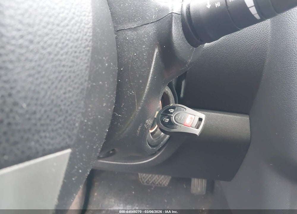 2013 NISSAN ROGUE S VIN: JN8AS5MV5DW629195