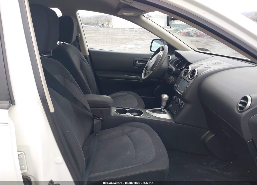 2013 NISSAN ROGUE S VIN: JN8AS5MV5DW629195