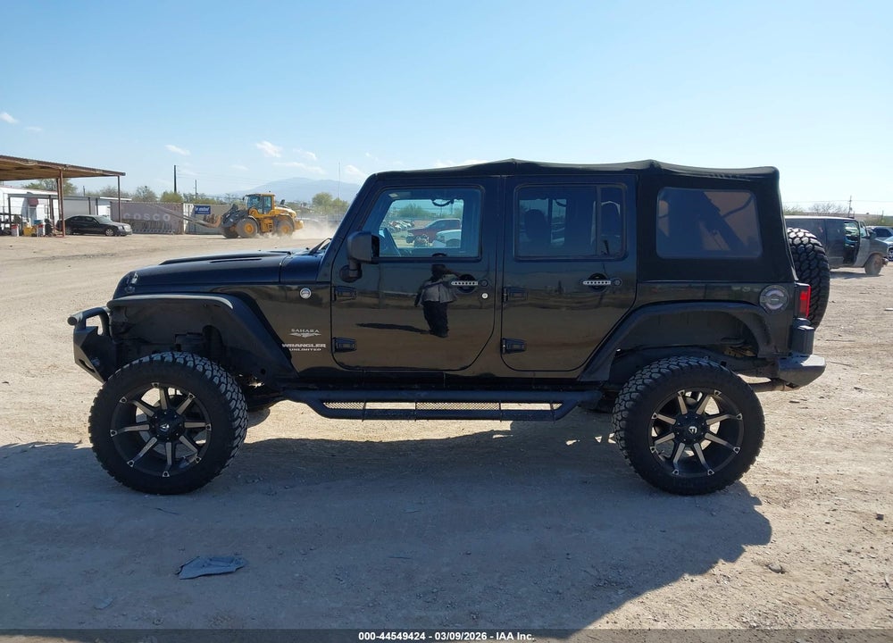 2013 JEEP WRANGLER UNLIMITED SAHARA VIN: 1C4HJWEG8DL696801