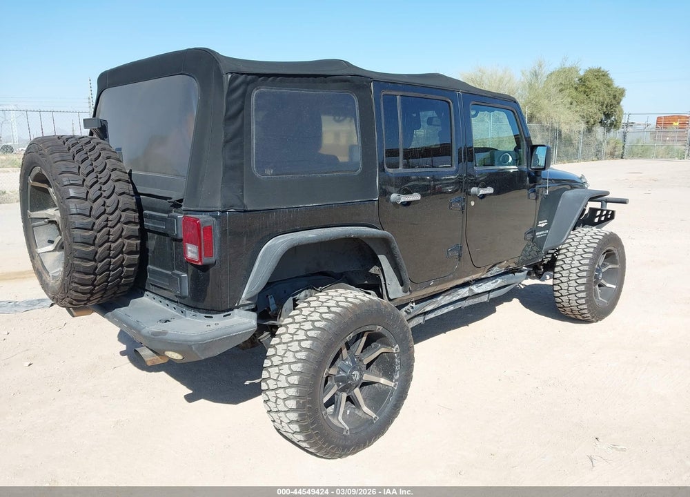 2013 JEEP WRANGLER UNLIMITED SAHARA VIN: 1C4HJWEG8DL696801