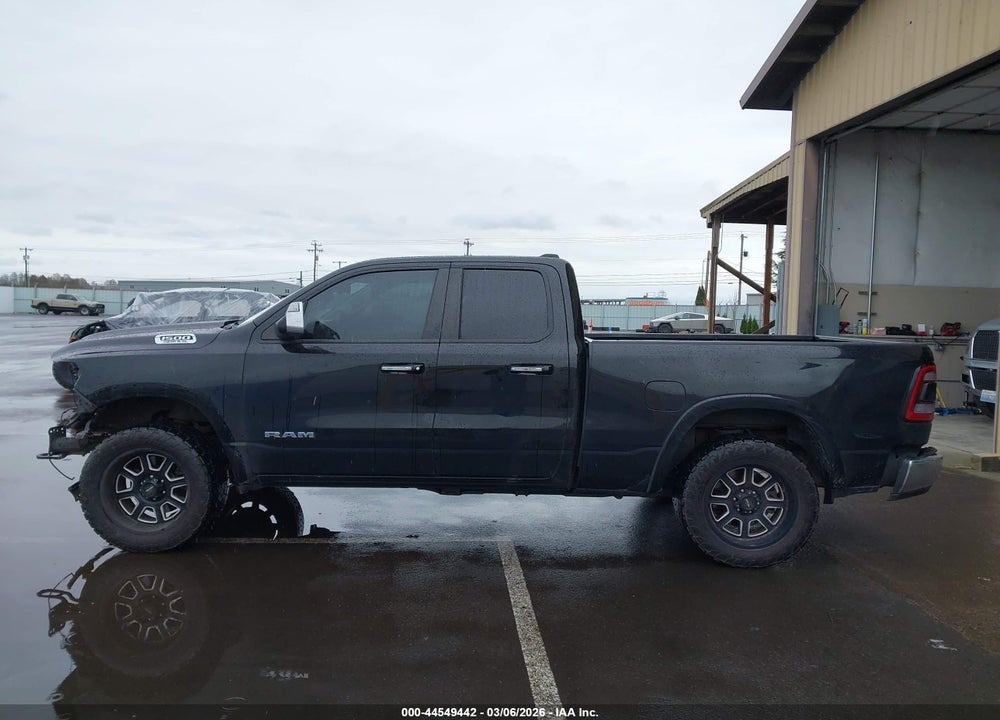 2019 RAM 1500 LAIE  4X4 6'4 BOX VIN: 1C6SRFDT8KN756744