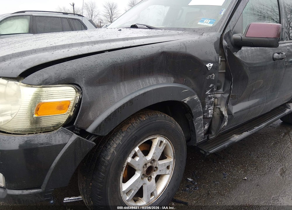 2007 FORD EXPLORER XLT VIN: 1FMEU73857UA91690