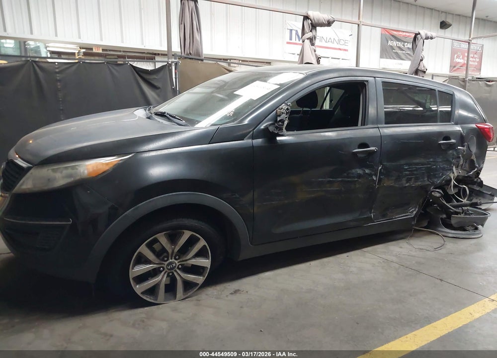 2016 KIA SPORTAGE LX VIN: KNDPB3AC1G7873132