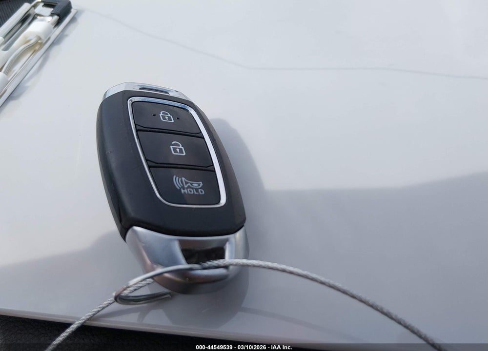 2020 HYUNDAI SANTA FE SEL VIN: 5NMS33AD0LH205955